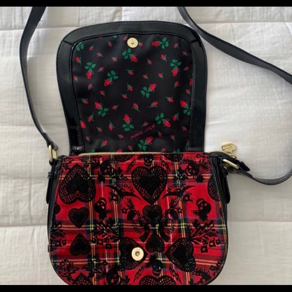 ☠️Gothic Betsy Johnson Plaid Crossbow Purse☠️ - Picture 2 of 3